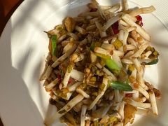 -魏铭鱼头捞饭(晋阳路店)