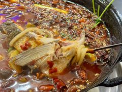 -鸿顺老铁锅美蛙鱼府(解放碑店)