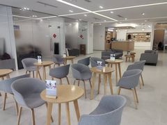 -小鹏汽车上海吴中路销售服务中心