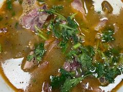 头肚汤-春雨羊汤店(广开四马路总店)