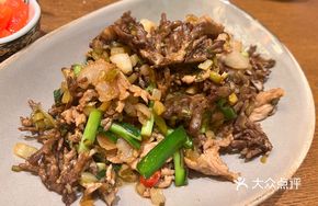 Dai-Style Sour Spicy Chicken Claw Mushroom