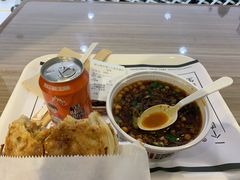 -荀记肉夹馍(三八家乐福店)