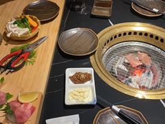 -山川小町·极番烧肉(新地假日广场店)