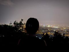 -鬼笑石后山停车场