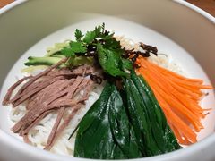 鸡丝凉米线-云海肴·汽锅鸡·云南菜(高德置地店)