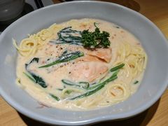 三文鱼菠菜意粉-Lia Cafe Bar Restaurant松山咖啡屋