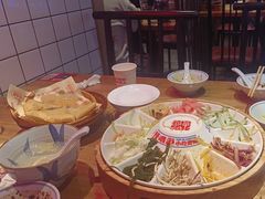 -怪噜范·老贵阳街头名小吃(汇金星力城店)