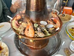 -一口猪海鲜浑锅·东北家常菜