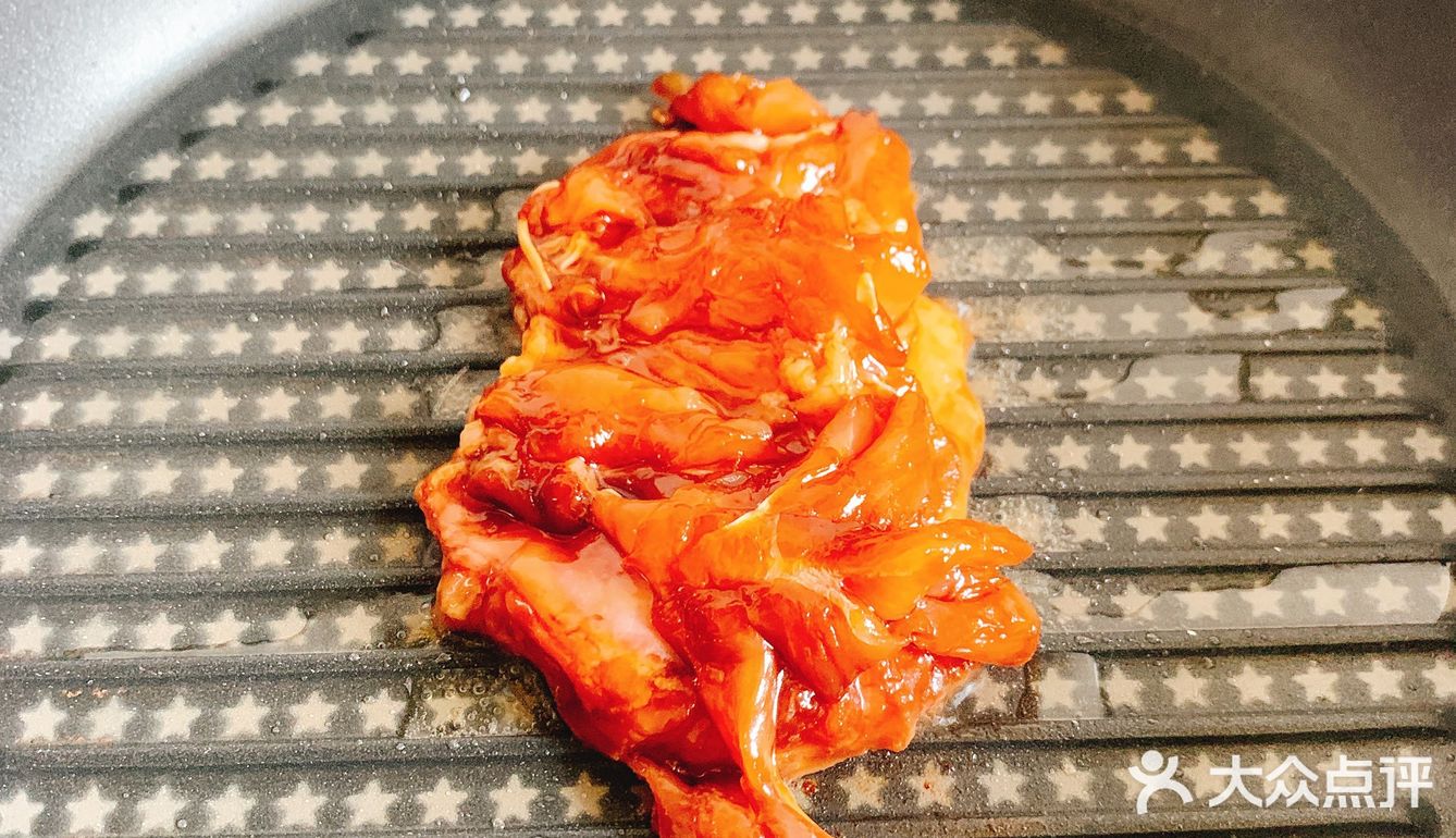 香煎去骨鸡腿肉配时蔬，肉眼可见的营养