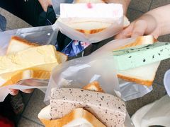 -詹爷爷乌节路街头冰淇淋