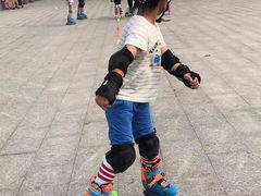 -乐翔轮滑(中庚漫游城店)