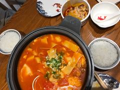-渝是乎川渝小炒(新世界百货望京店)