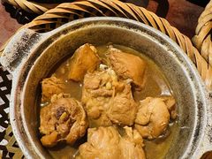 -Cuc Gach Quan Restaurant