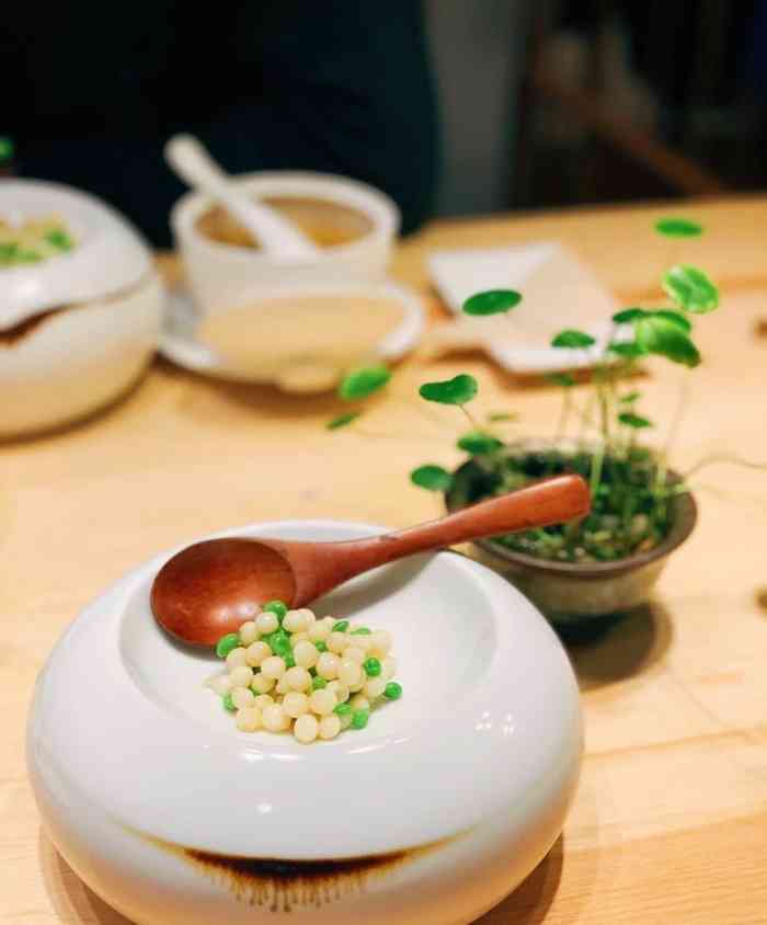 千户素食-"[薄荷]环境:调调还是有的,全部都是包."-大众点评移动版