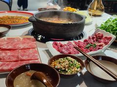 -贵府酸汤牛肉火锅·贵州老字号(飞山街店)