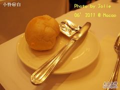 面包-大堂街8号葡国餐厅(RESTAURANTE ESCADA)