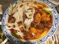 新疆麻辣大盘鸡-巴依兄弟西域美食(机场店)