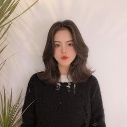 -AYO SALON
