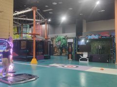 -嗨马乐动室内潮玩运动·团建·轰趴·桌游(南丰汇店)