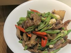 -黄泥岗·地道湖北菜(奥特莱斯店)