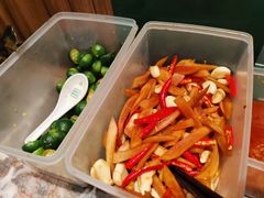 -禄婶鸡煲·打边炉