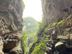 -龙水峡地缝景区