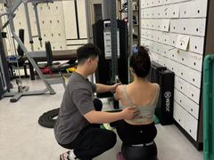 -琪航健身工作室(杨高南路地铁站店)