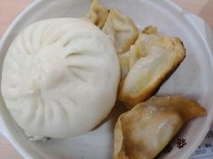 笋肉锅贴-蒋家桥饺面店(东关街店)
