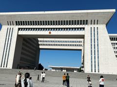 -霍尔果斯国门景区
