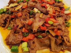 回锅玉耳菌-月圆霖特色农家乐
