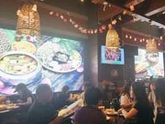 -大头虾越式风味餐厅(光明广场店)