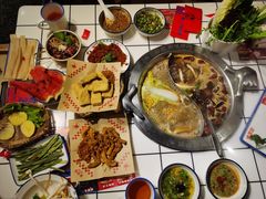 -喜悦小串丹东小黄牛海鲜烧烤大排档(民主广场店)