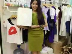时时清，朵拉朵尚进入服装店-幻彩摩天轮