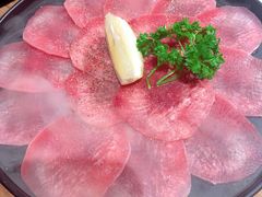 黑牛牛舌-明洞阿姨·韩式酱蟹烤肉·创意料理(三元桥店)