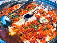 剁椒鱼头-老湘亲·品鉴湘菜(蔡塘爱琴海店)
