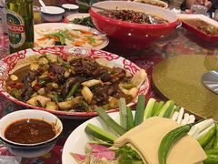 -闯关东东北农家菜(崂山石老人店)