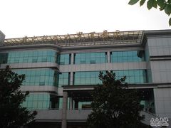 夜幕降临下的百景园-华中科技大学百景园(三楼酒店)