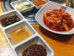 -唯成•韩国炭火烤肉 유성고기