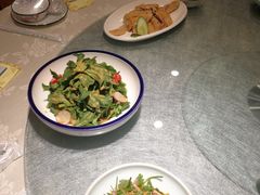 -侬佳蒸菜馆(听潮店)