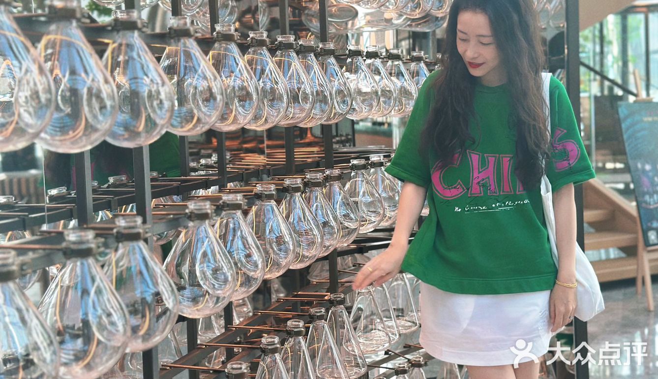 重庆人对甜品的最高评价：好吃，不甜。