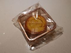 奶黄月饼-上海半岛酒店·半岛精品店