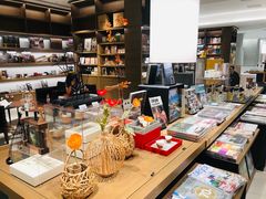 -茑屋书店(天目里店)