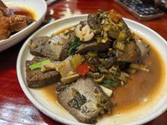 -芦茨金富饭庄·25年老字号·专做稻草鸡