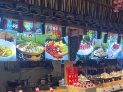 -头上红煨盐鸡·非遗院子餐厅