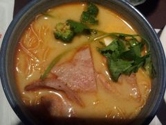 泰式猪劲肉叻沙汤米粉-绿茵阁(体育西分店)