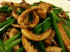 野菌韭菜花炒鱿鱼须-六婶西关小厨(光塔路店)
