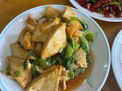 -鹤乡东北菜(崮山路店)