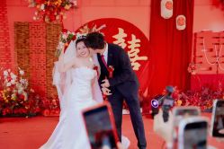 -遇见爱婚庆鲜花(无为铁山路店)