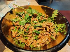 -昱龙大盆牛蛙馆(三兴街总店)