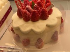 -花花卷卷·鲜食蛋糕(泉屋店)